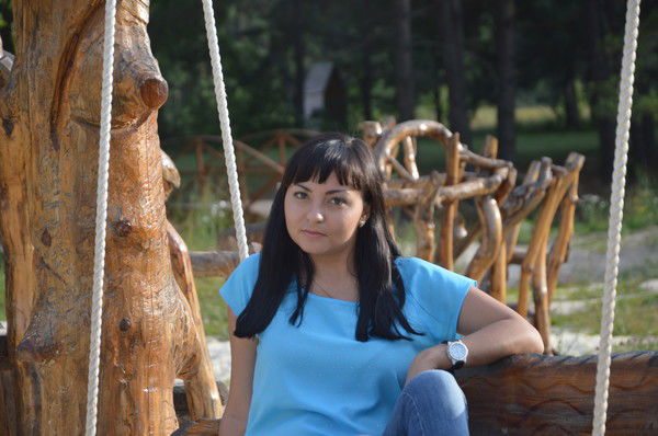 Дина Диночка)))