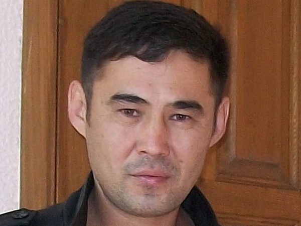 Руслан Б......в