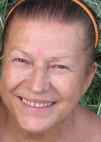 Нина Максимова