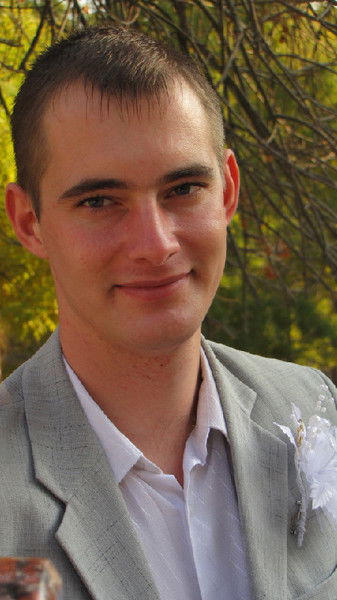 Дмитрий Леоненков