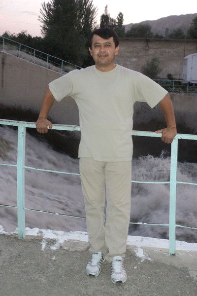 Анвар Бобомуродов