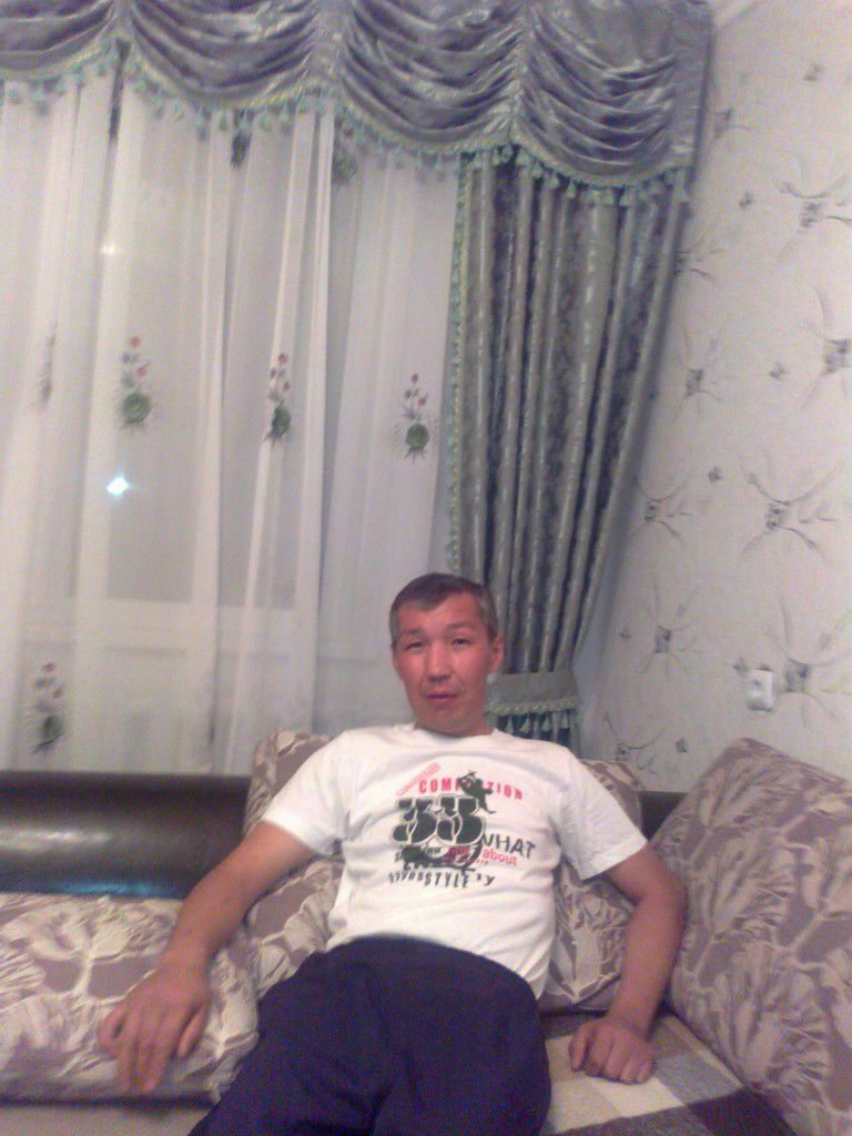 Асхат Бекенов