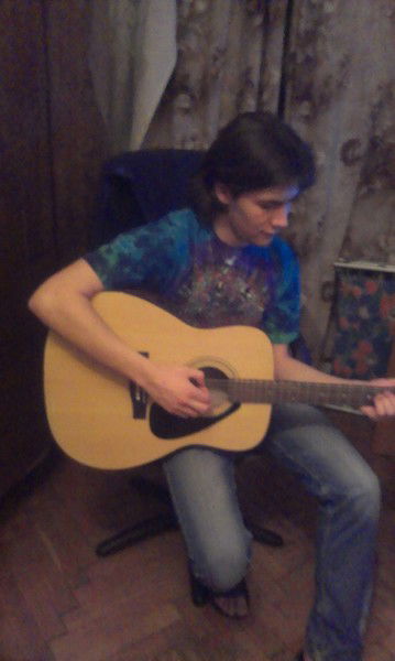 Николай Леонов