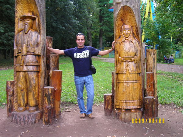 Айдар Низаев