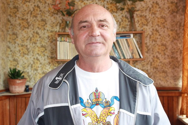 Юрий Тихонов