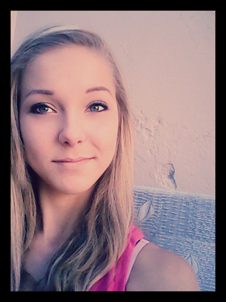 Настя Холостенко