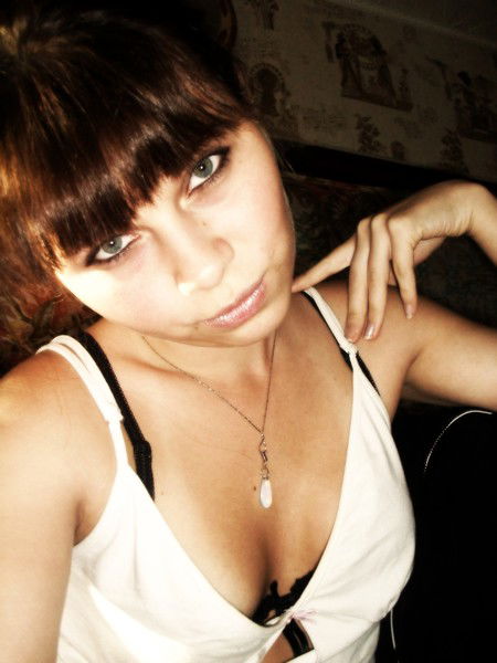 Анютка *******