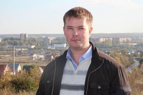 Михаил Попов