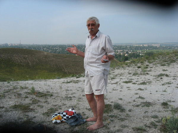 Борис Леонов