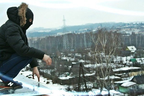 *. Не Важно .*