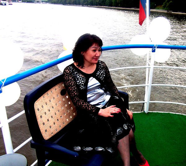 Динара Акматова