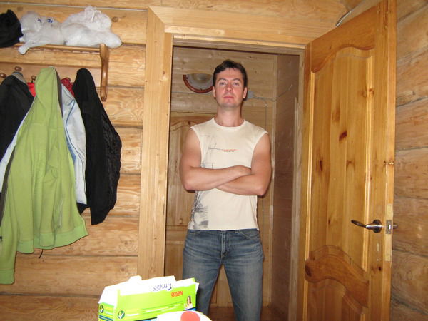 Антон Eфремов