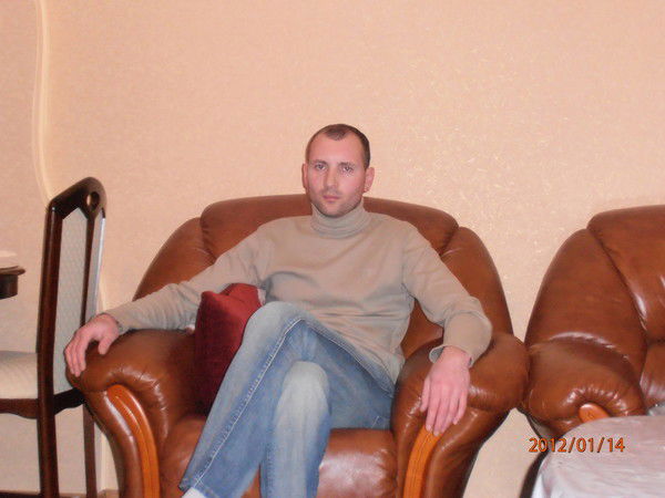 Рома Бондарь