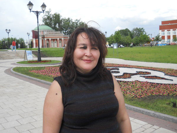 Елена Михайлова