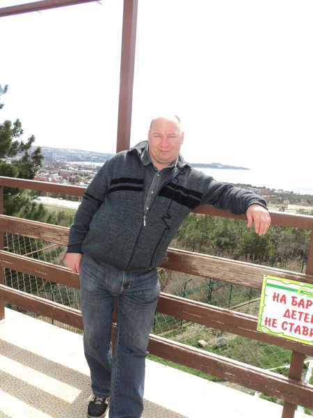 Валера Усов