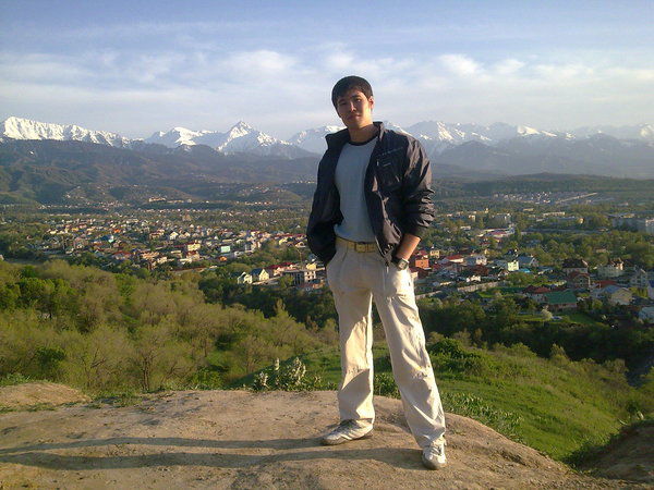 Руслан Саржанов