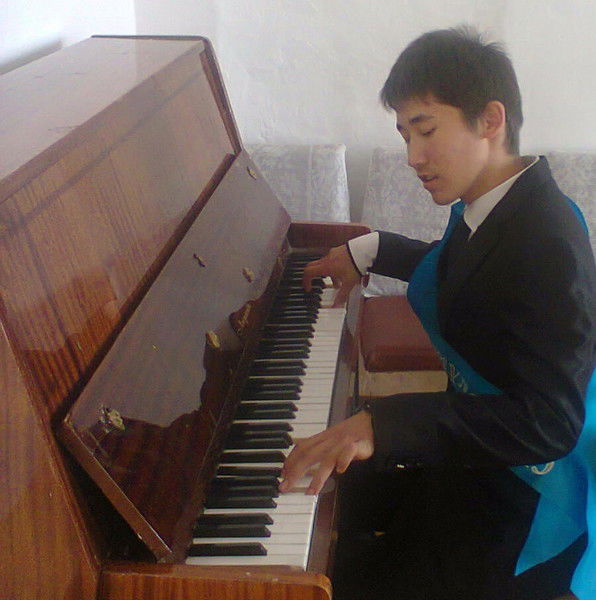 Бакижан Каким