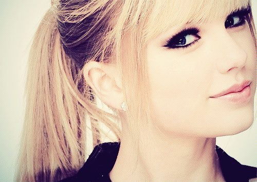 Ксения Лапшова