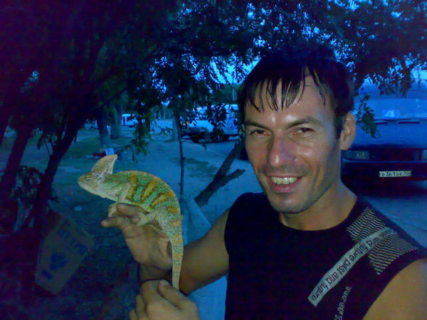 Ислам Ахмедов