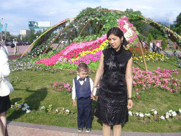 Рузанна Садвакасова