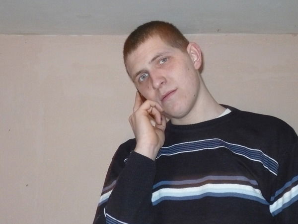 Славик Леонов