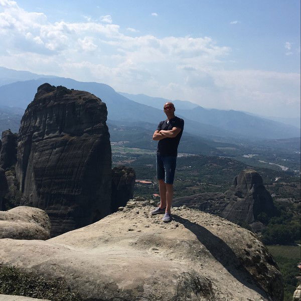 Александр Яковлев