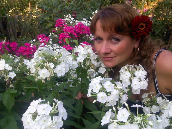 Елена Комарова