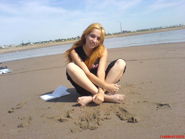 Женя Попова