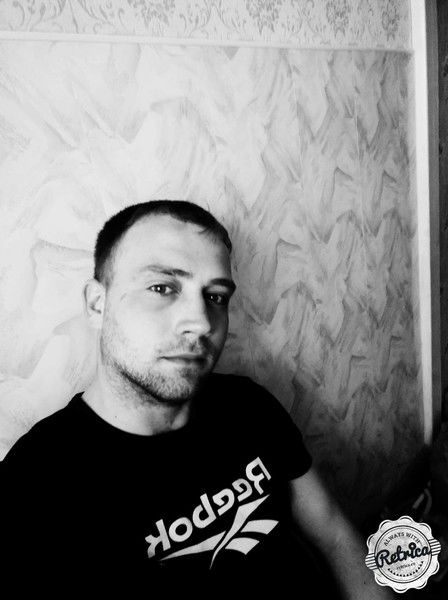 Виктор Новиков