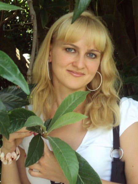 Аня Костенко