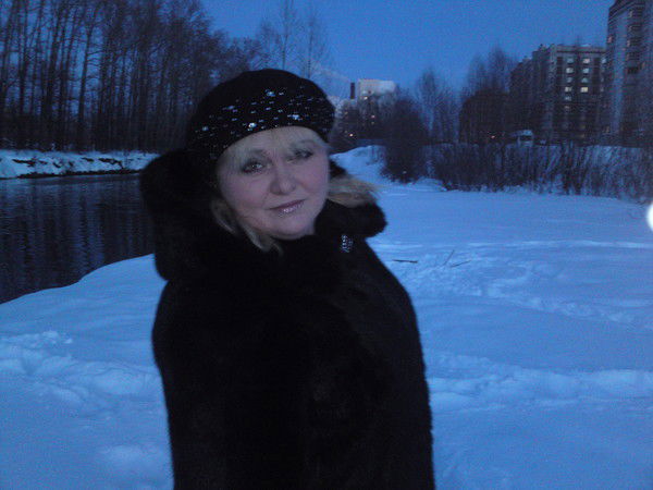 Елена * * * * * * *