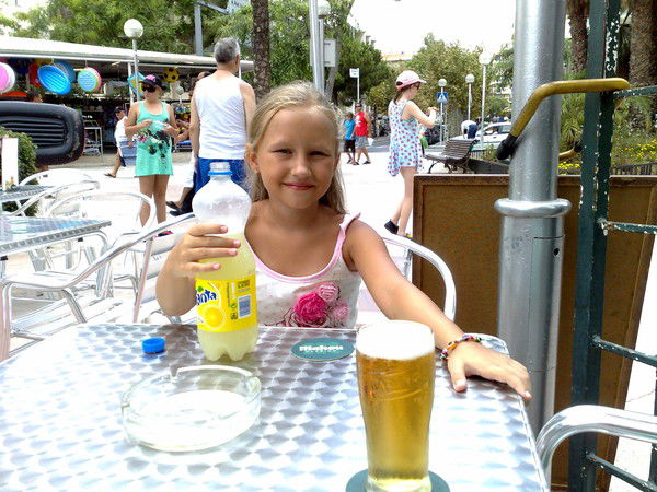 Ева Захарова