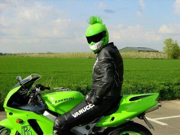 Неизвестно Неизвестно