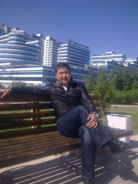 Нуркен Досумбеков