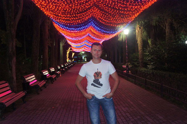 Михаил Ларионов