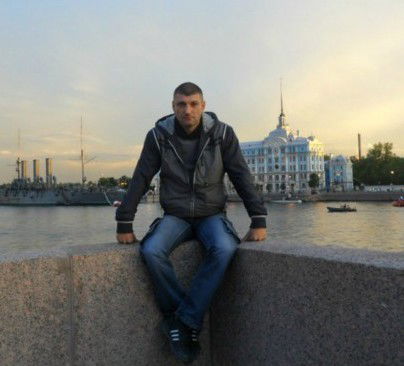 Денис Медведев