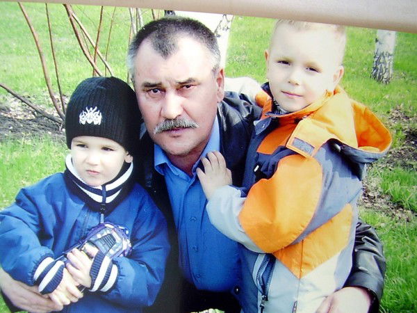 Анатолий Сютков