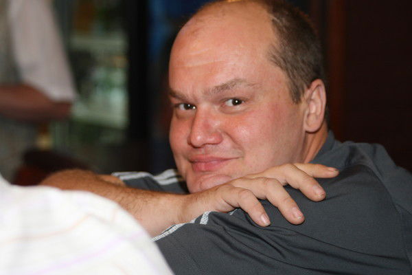 Виктор Михайлов