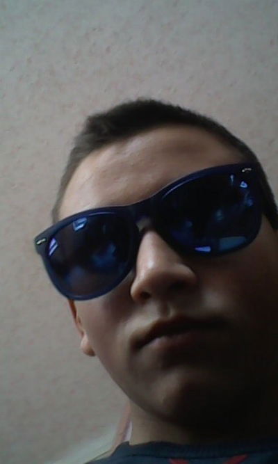 Данил Довженко