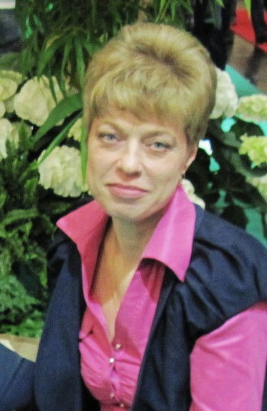 Елена Постникова