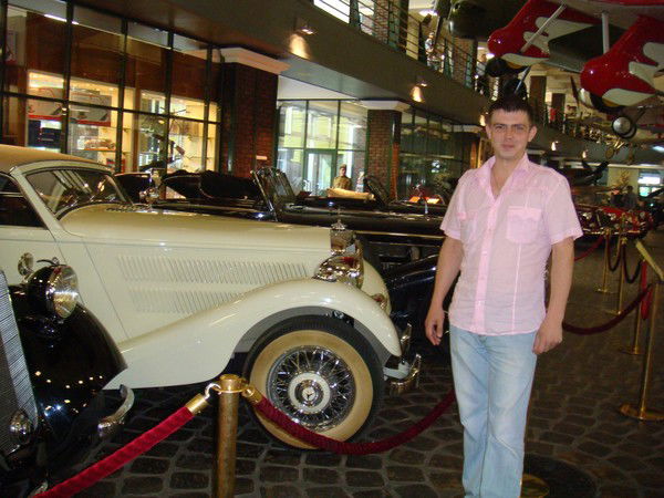 Дмитрий Логинов