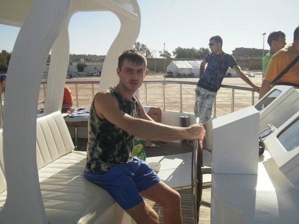 Сергей Монин