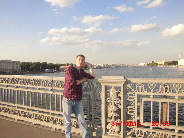 Медер Таиров