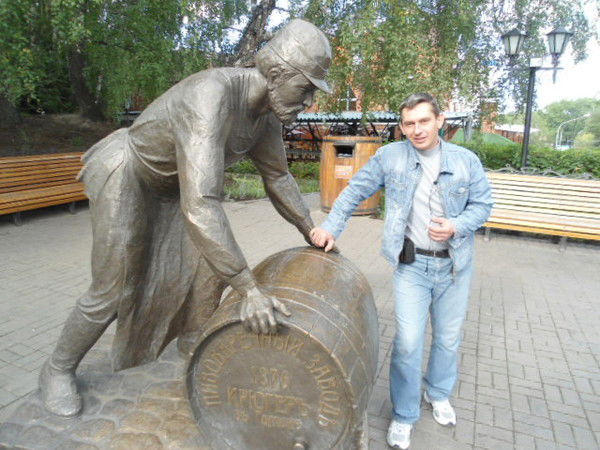 Владимир Леваков