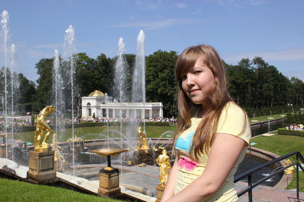 Настя ........)))