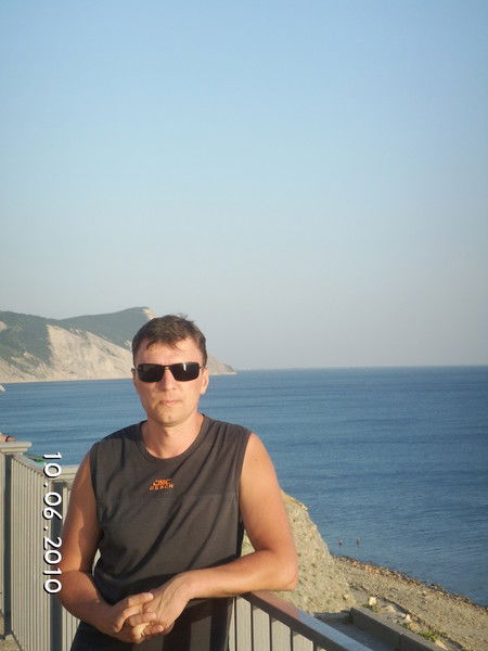 Денис Манжос