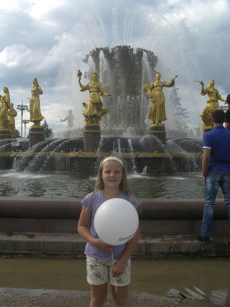 Юля Лавренова