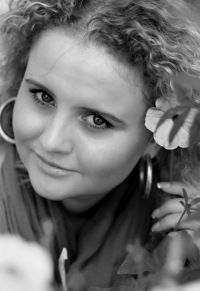 Марина Златова