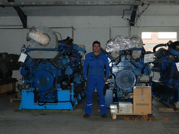 Леонид Попов