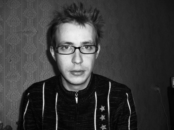 Роман Попов